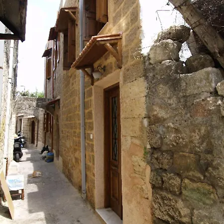 Old Town House With Garden, Fully Equipped & Peaceful Holiday home