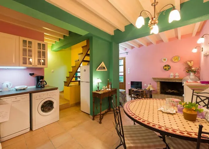 Old Town House With Garden, Fully Equipped & Peaceful Holiday home